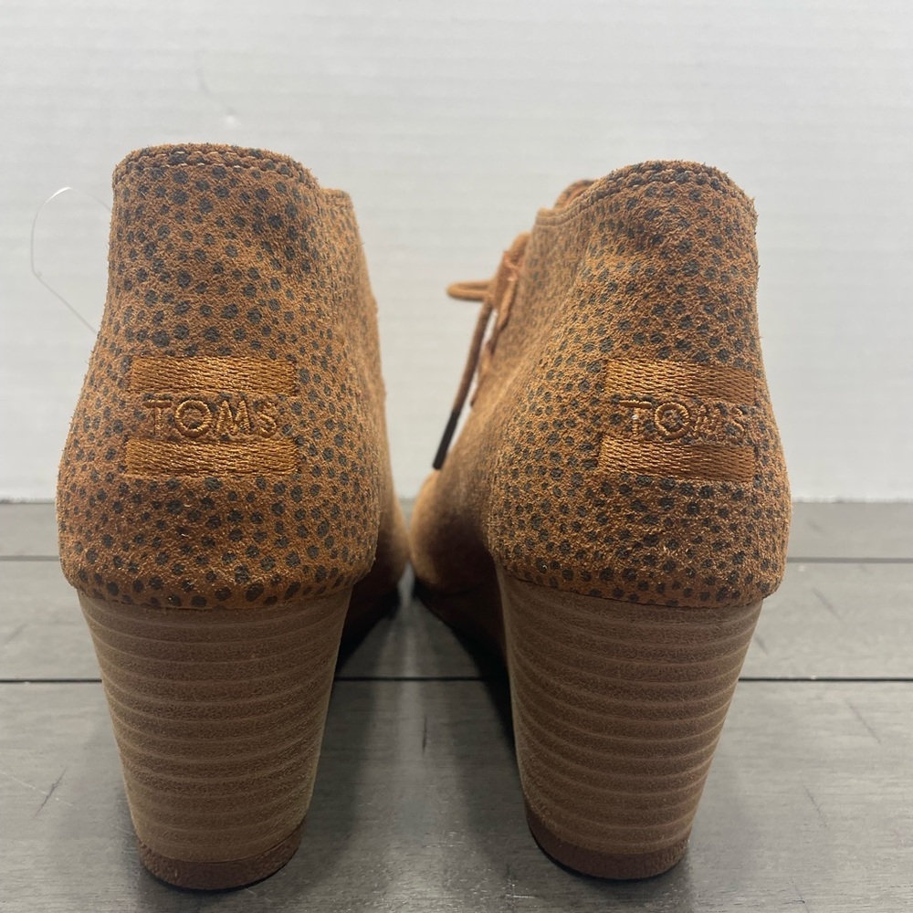 Toms New Women’s Size 8.5. Shoes Kala Wedge Bootie Ortholite Mini Cheetah Suede - Picture 4 of 11